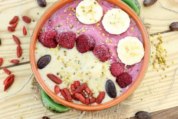 Banana Raspberry Smoothie Bowl