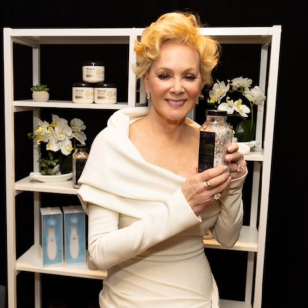 Jean Smart with Crystal Dreams from Crystal Hills Organics