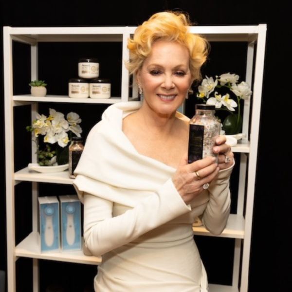 Jean Smart at Emmys with Crystal Dreams from Crystal Hills Organics